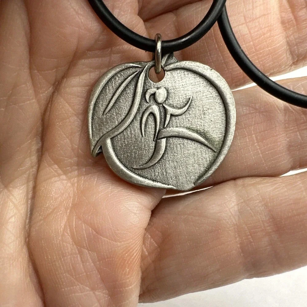 Zooma Atlanta 13.1 Silver Tone Charm 11/08/09 Race Necklace Black rope Sterling‎